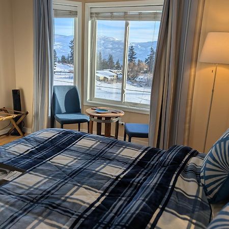Salish B&B And Spa Вест-Келоуна Экстерьер фото
