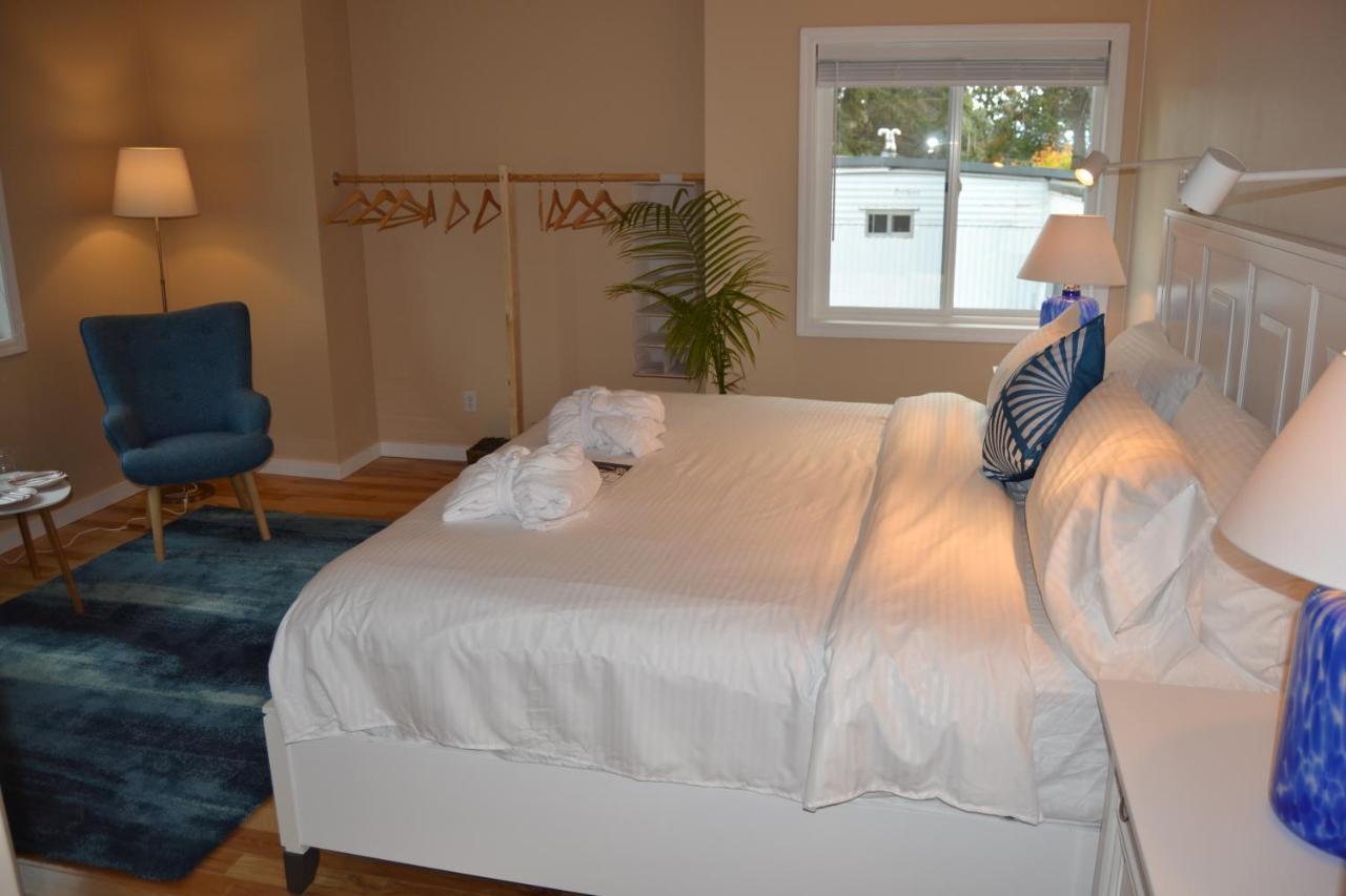 Salish B&B And Spa Вест-Келоуна Экстерьер фото