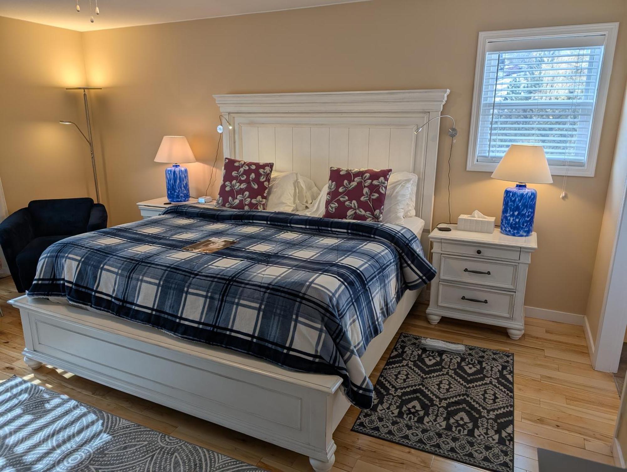Salish B&B And Spa Вест-Келоуна Экстерьер фото